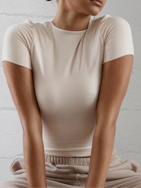 🧡 RE-ONA Crewneck Short Sleeve Top in Cream
